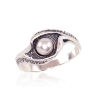 Серебряное кольцо, Серебро 925 проба, оксид (покрытие), Жемчуг