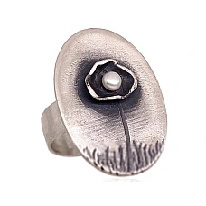 Hõbesõrmus, 18, 7.4 g, Hõbe 925 proov, oksüüd (kate), Pärlitest