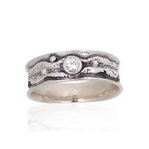 Серебряное кольцо, Серебро 925 проба, оксид (покрытие), Цирконы