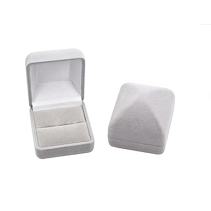 Ripats + Kett / Ripats + Kõrvarõngad,  - Kinkekarp, värv: Hall, 4.9 x 5.4 x 4.1 mm